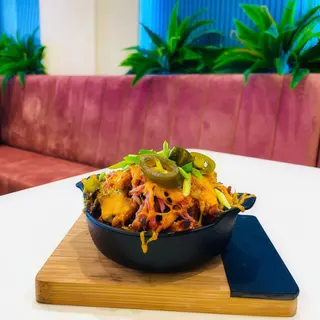 Cartofi cu topping pulled pork