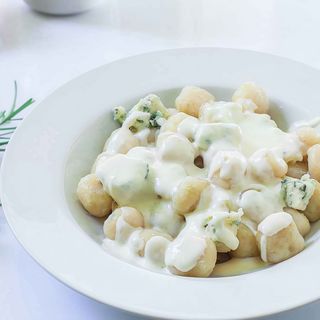 Gnocchi cu broccoli si gorgonzola