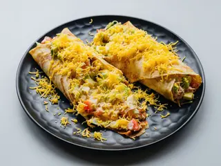 13.Clătită cu ton si avocado