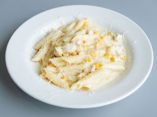 Paste cu pui și porumb