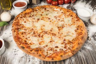 Pizza Quattro Formaggi (medie)