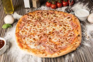 Pizza Prosciutto (family)