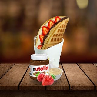WAFFLE, NUTELLA, CIOCOLATĂ ALBA (Choccolina White), CĂPȘUNI FRESH
