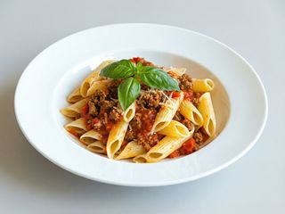 Penne al forno cu carne de vita