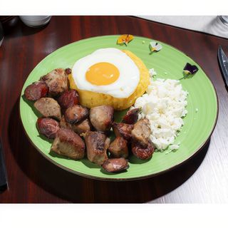 Tochitura Moldoveneasca