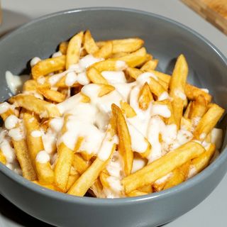 Cartofi prăjiți cu Mozzarella