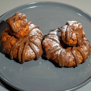 Papanasi cu ciocolată