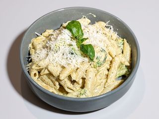 Paste cu pesto si broccoli