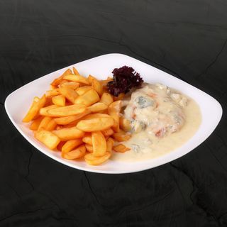 Muschi de vita cu sos de gorgonzola