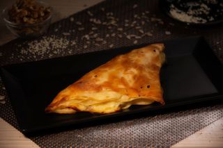 Placinta dobrogeana cu branza dulce