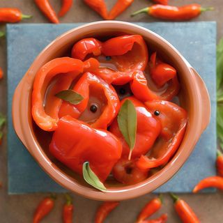 Salată de gogoșari murați