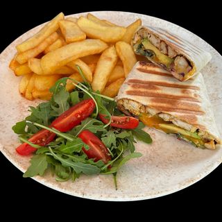 Wrap cu piept de pui, Avocado si Carofi Prajiti 300g/150g