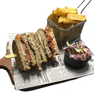 Sandwich BLT cu Cartofi Prajiti 320g/150g