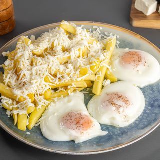 Ochiuri cu catrofi prajiti si telemea 380g