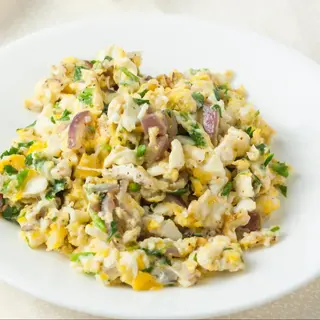 Scrambledd Eggs cu spanac si ciuperci 350g