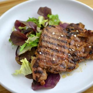 Ceafă de porc la grătar 200g