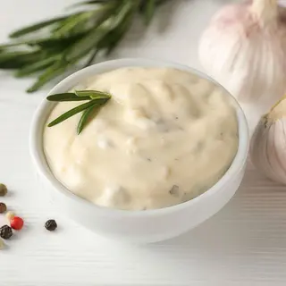 Sos maioneza cu usturoi 