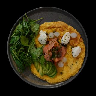 Omleta cu somon fume