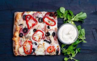 Pizza la felie Quattro Stagioni