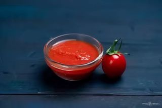 Sos de pizza rosu