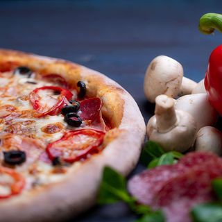 Oferta 2 pizza Quattro Stagioni Ø 32CM