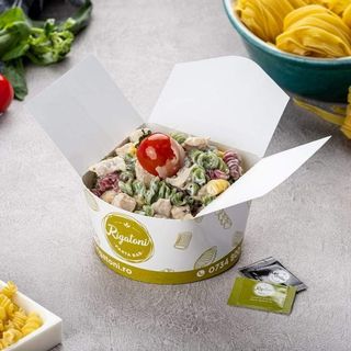 Paste la Beef Stroganoff