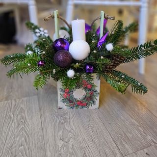 Cutie de lemn , aranjament craciun (E)