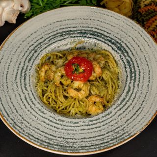 SPAGHETE CU CREVETI SI PESTO 400 GR