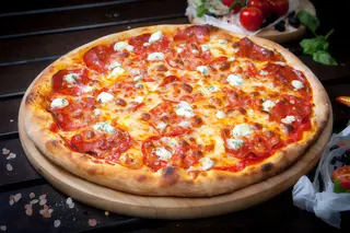 Pizza Gorgonzolla e crudo