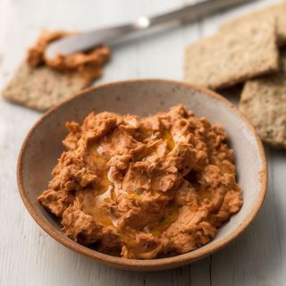 Pastă de roșii uscate și fasole albă