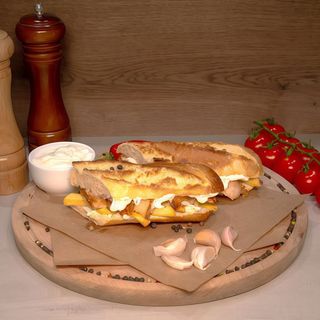 Sandwich cu kebab