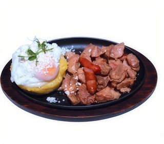 Tochitură de porc cu brânză, ou și mămăliguță