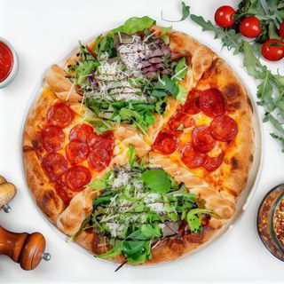 Pizza la Trattoria mica