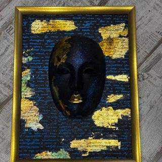 Black mask