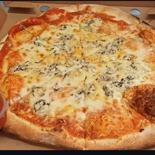 Pizza Quatro Formaggi