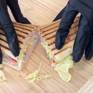 Sandwich cu Sunca 310g