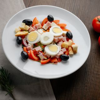 Salată Bulgărească