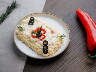 SALATA DE BOEUF ( cu precomanda de 4h )