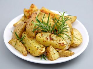 Cartofi cu rozmarin
