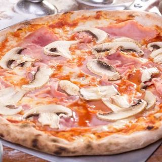 Pizza Prosciutto funghi