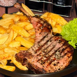 COTLET DE PORC CU OS 