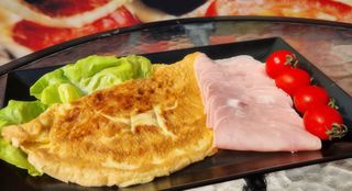 Omletă cu șuncă