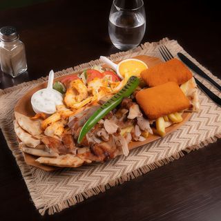 Meniu gyros / cașcaval pane