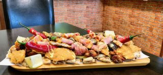 Platou Yanaki 3-6 persoane