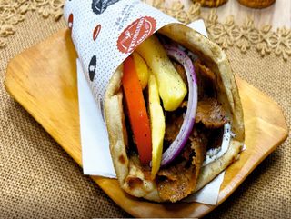 SOUVLAKI & GYROS VITA