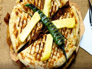 PITA SKEPASTI & GYROS VITA