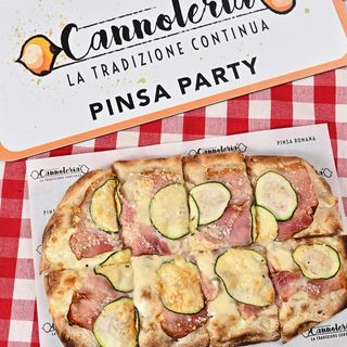 Pinsa Speck si zucchini