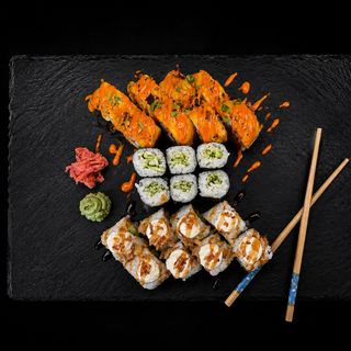 CRISPY CHICKEN TRIO BOX