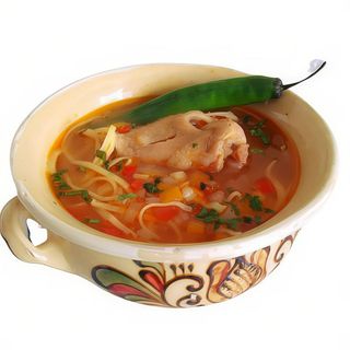 Borș de gaina cu tăiței de casă