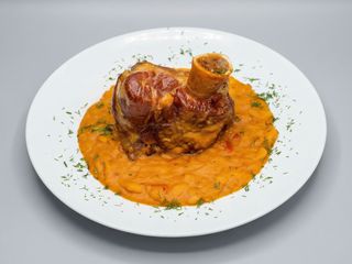 Ciolan de Porc cu Fasole